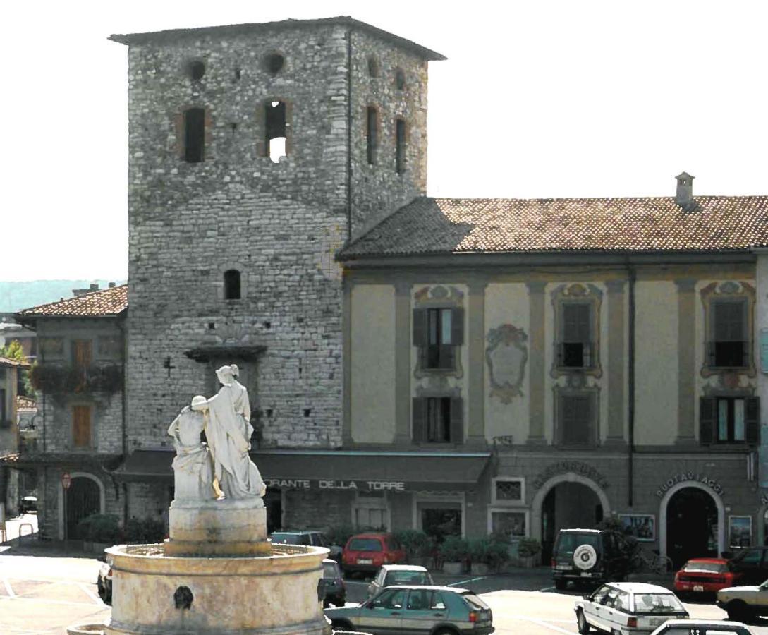 Albergo Ristorante Della Torre Trescore Balneario Exterior photo